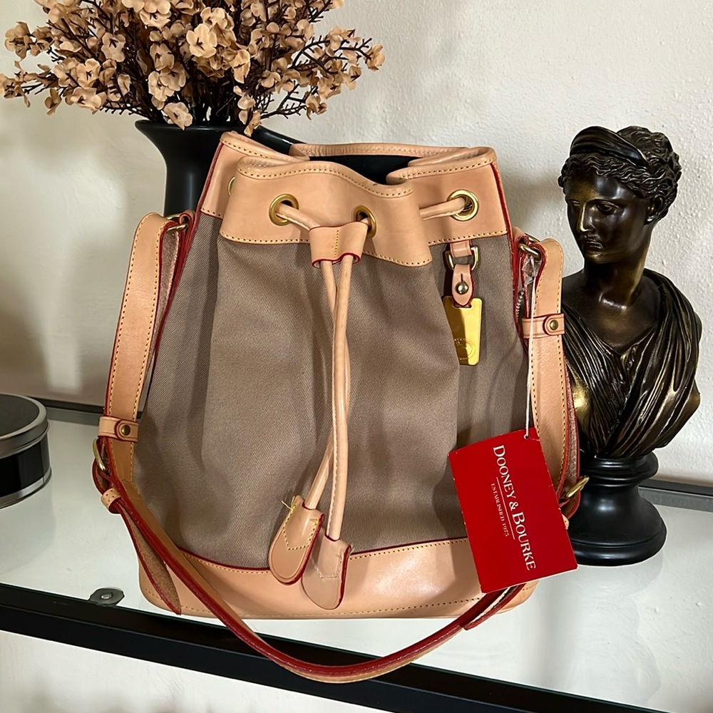 Vintage Dooney & Bourke Drawstring Shoulder Bag (with original tag)